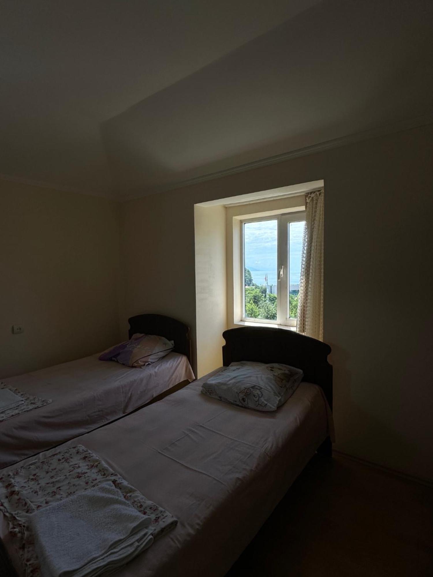Temo'S Guesthouse ซาร์พี ภายนอก รูปภาพ