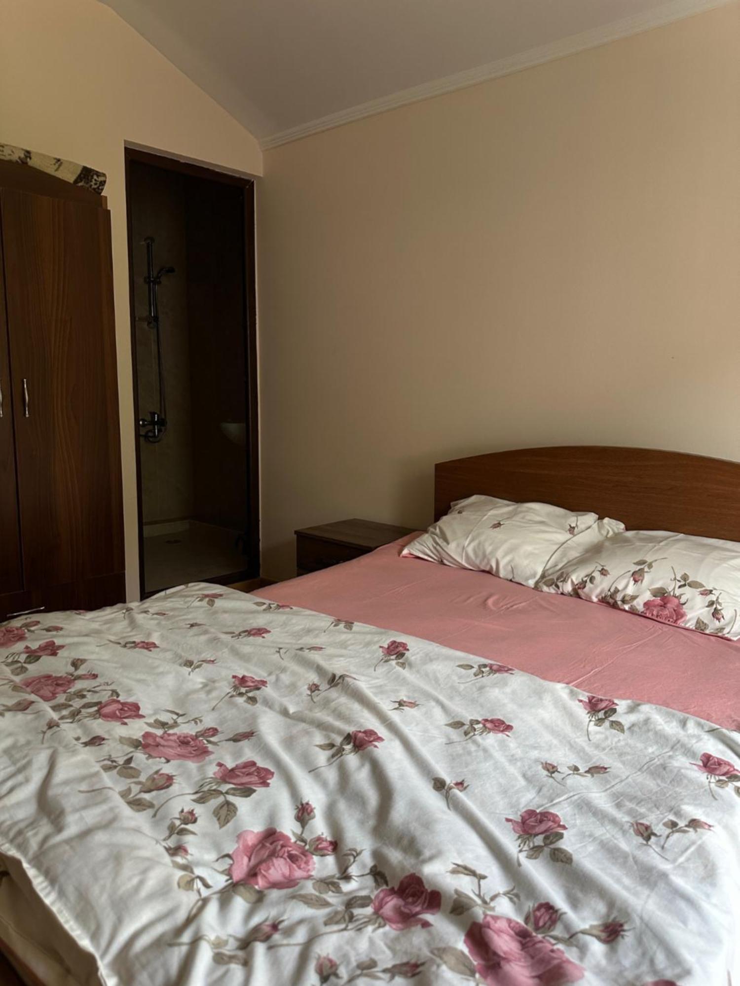 Temo'S Guesthouse ซาร์พี ภายนอก รูปภาพ