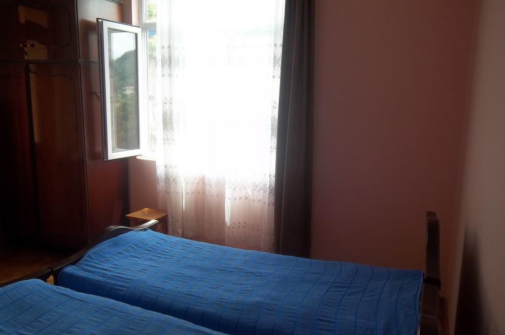 Temo'S Guesthouse ซาร์พี ภายนอก รูปภาพ