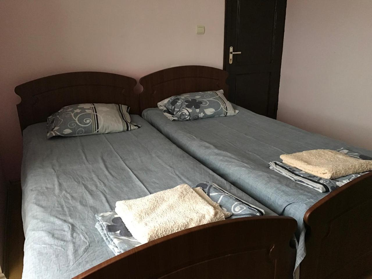 Temo'S Guesthouse ซาร์พี ภายนอก รูปภาพ