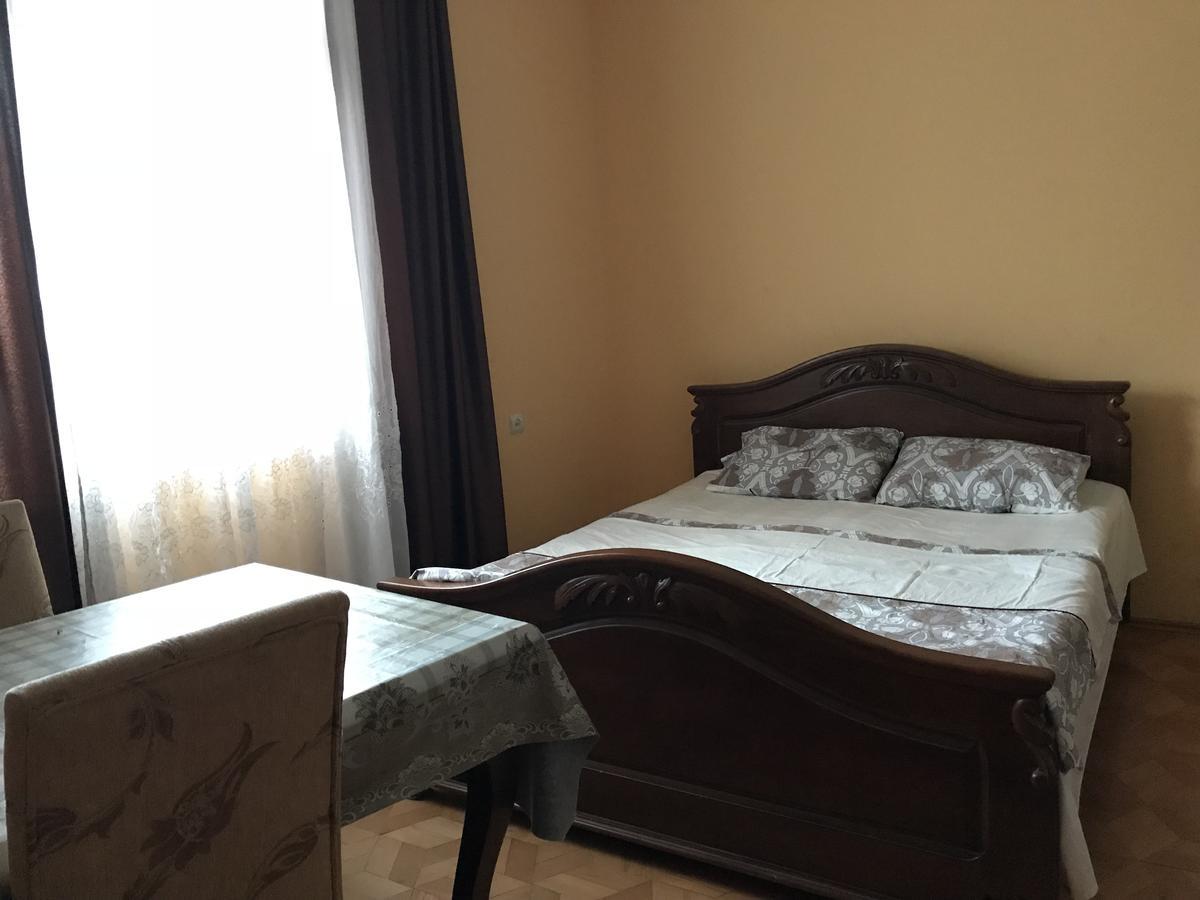 Temo'S Guesthouse ซาร์พี ภายนอก รูปภาพ